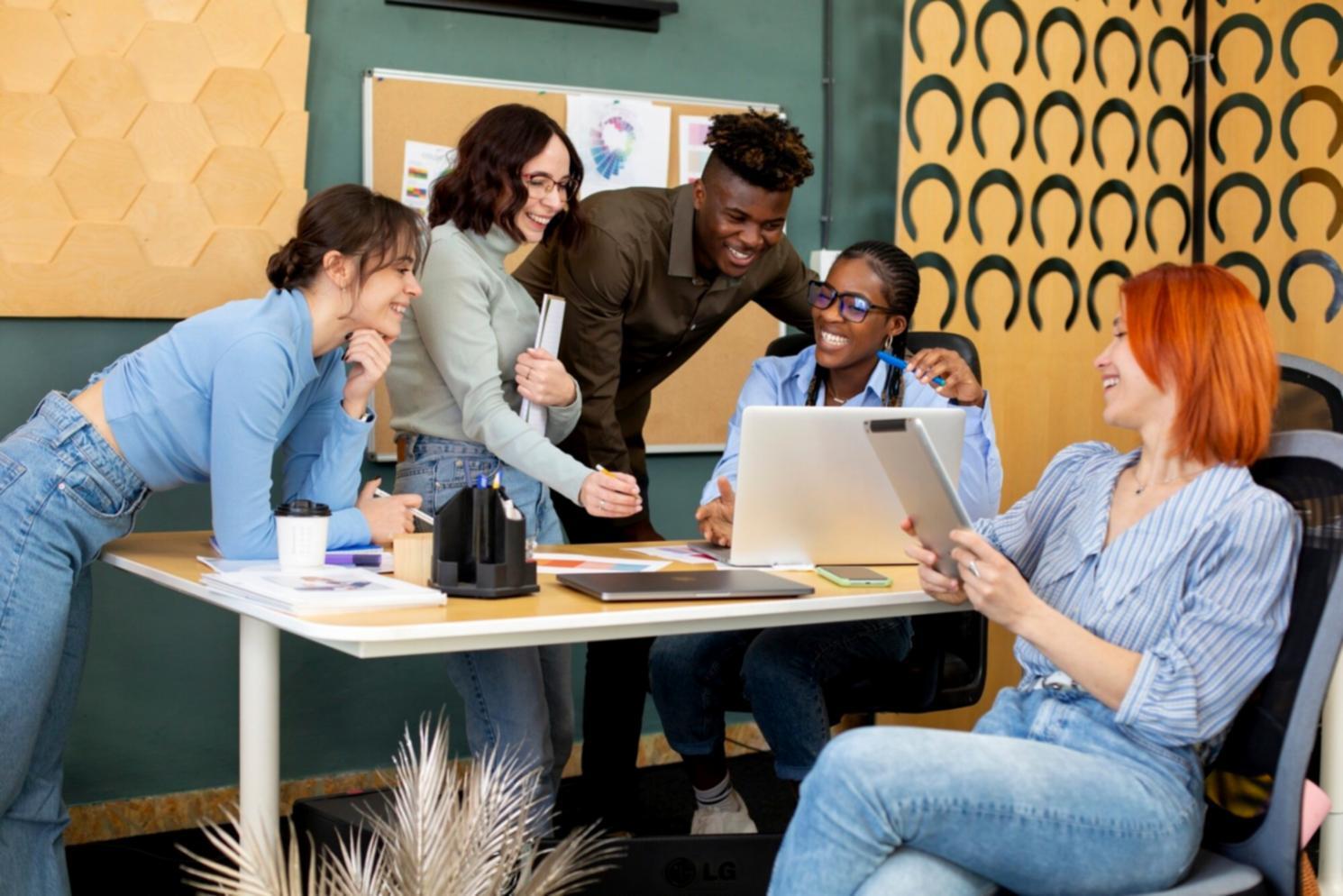 Workspace organizzato per lo studio efficace
